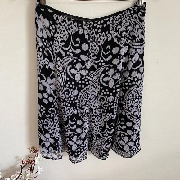 Emma James Flowy Floral Midi Skirt Size 14 Petite - Picture 2 of 5